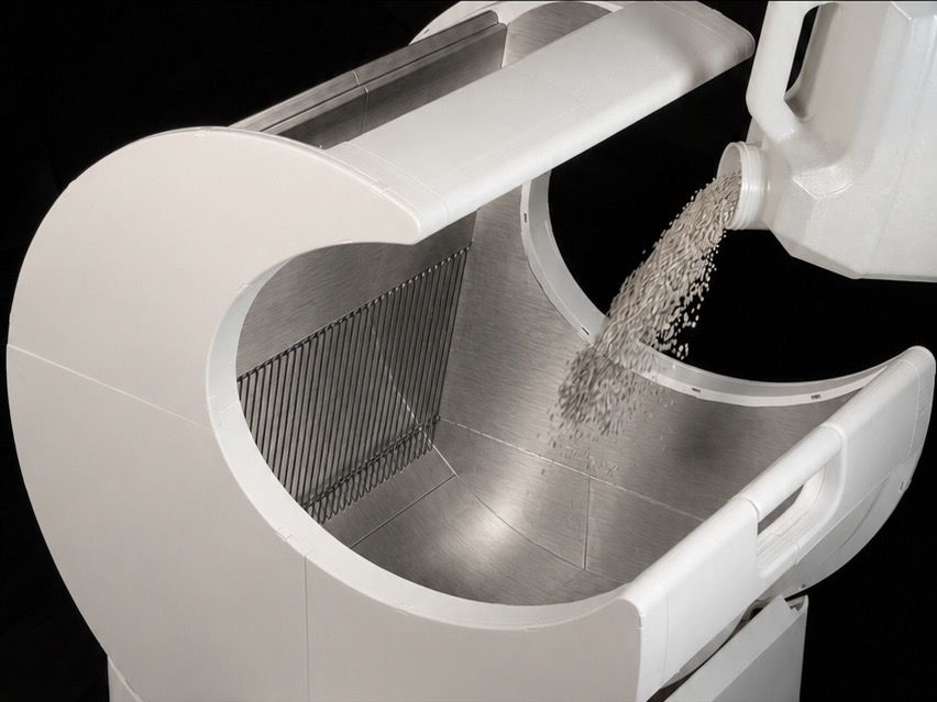 PurrPivot Spin-Clean Litter Box